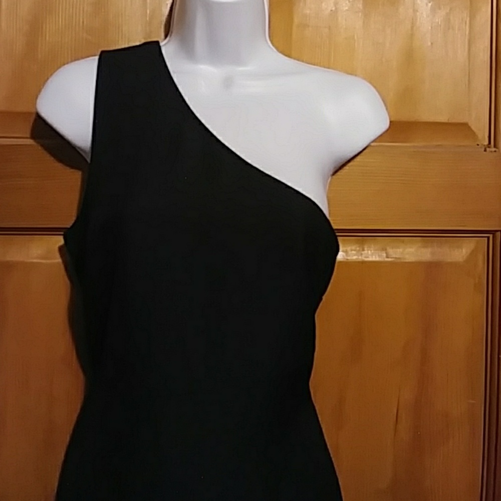 Venus - Picture 2 of 5